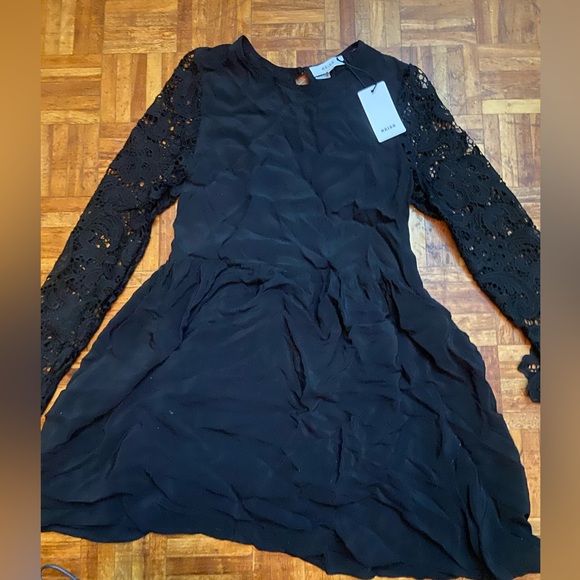 Lightly used women's clothing sizes 6-14 - Picture 3 of 6